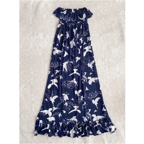 Flowy Sleeveless Maxi Dress - Picture 1 of 3